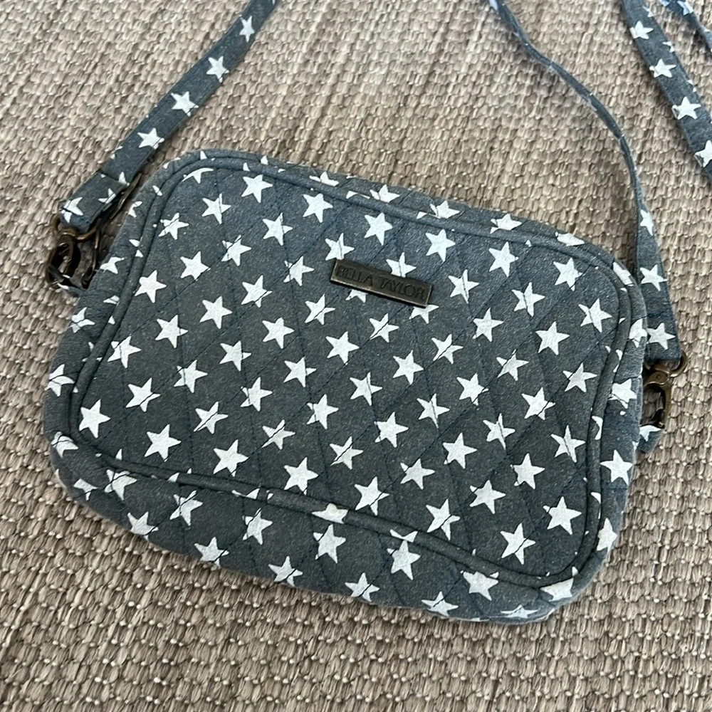 Bella Taylor Gray Star Print Quilted Crossbody Bag